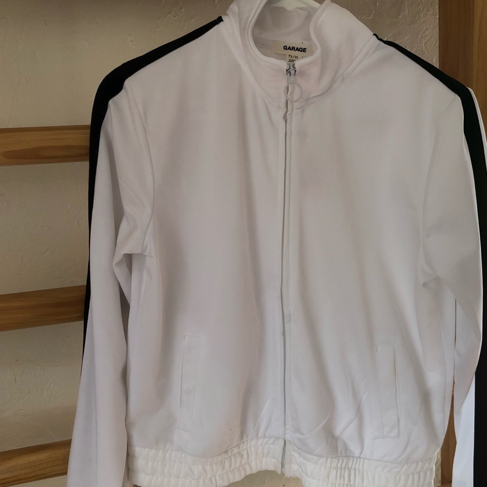 Really cute zip up jacket